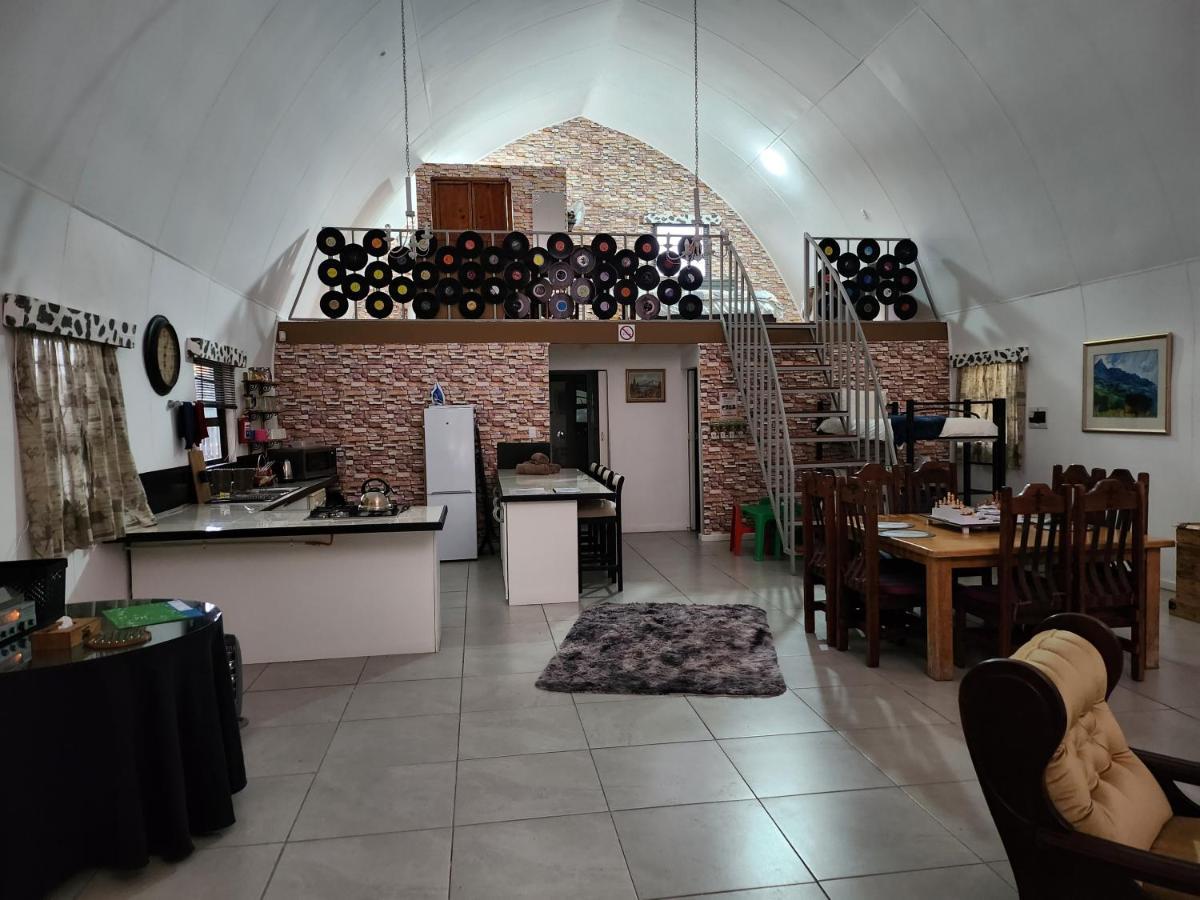 Arch Cabins Self Catering Homes Storms River Стормсривиер Екстериор снимка