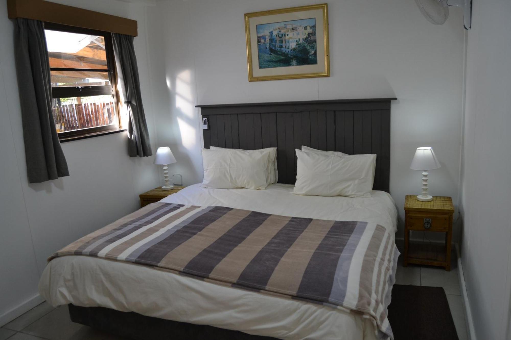 Arch Cabins Self Catering Homes Storms River Стормсривиер Екстериор снимка
