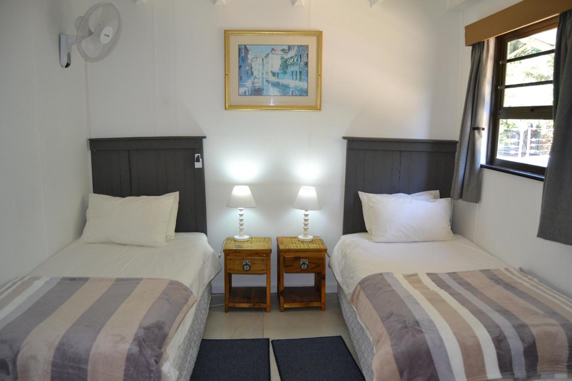 Arch Cabins Self Catering Homes Storms River Стормсривиер Екстериор снимка