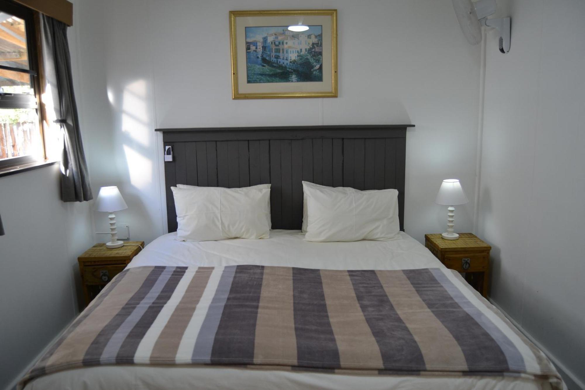 Arch Cabins Self Catering Homes Storms River Стормсривиер Екстериор снимка